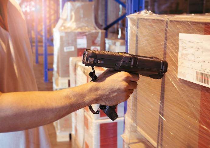 terminal mobile effectuant la traçabilité via le wms